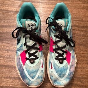 Nike Kyrie 5 Low Community